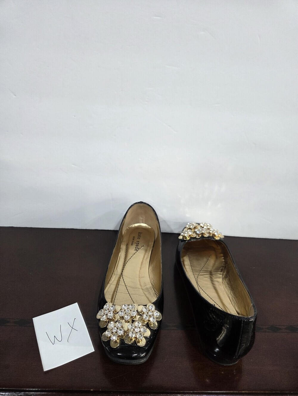 Kate Spade Black Patent Leather Flats with Crystal Floral Sz.5B - Picture 8 of 8